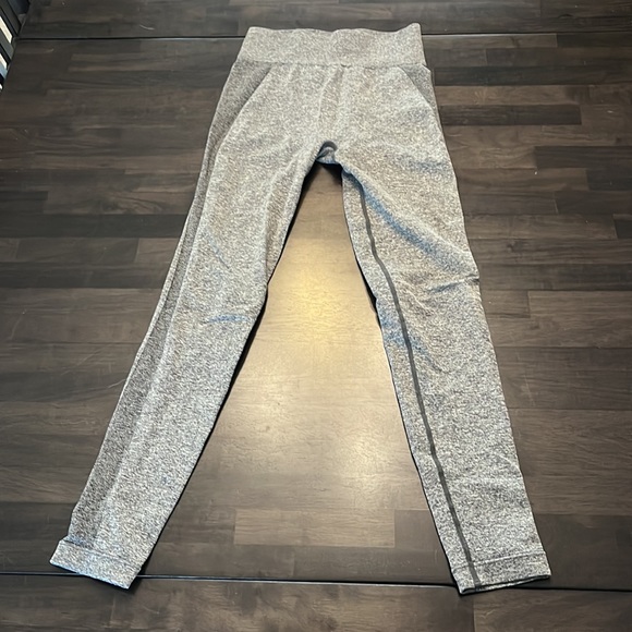 Gym Shark Gym Leggings - Picture 2 of 3